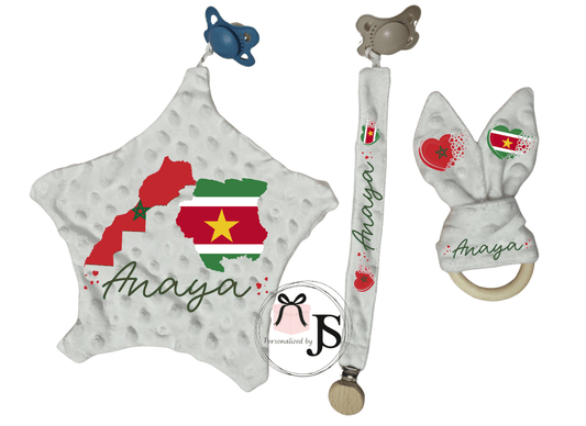 Gepersonaliseerde Baby Cadeauset – Surinaamse stijl - Personalized by JS
