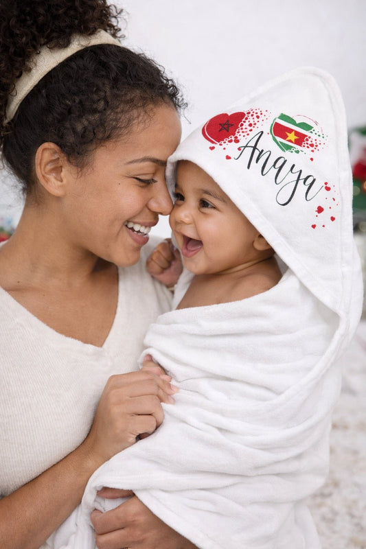 Gepersonaliseerde Baby Handdoek met Naam en Roots - Personalized by JS